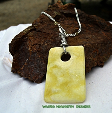 lemon_agate_pendant.jpg