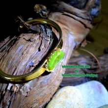 green_jade_and_gold_retro_bangle_1.jpg
