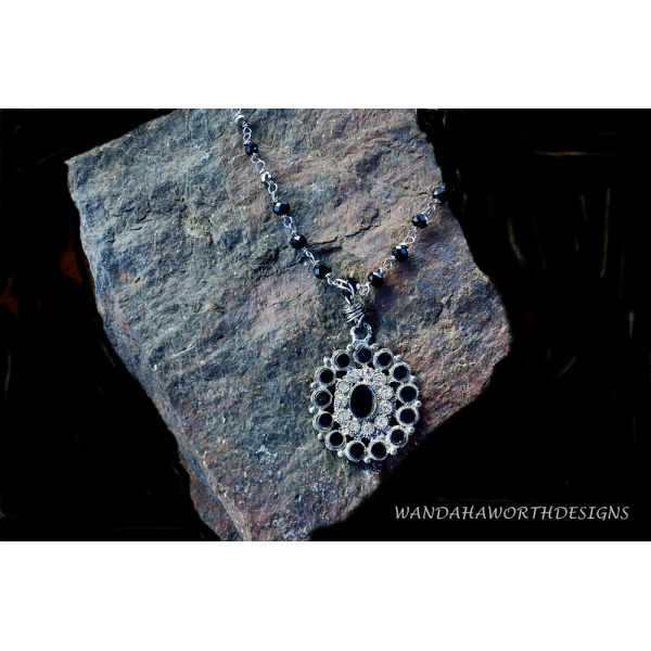Zircon accents