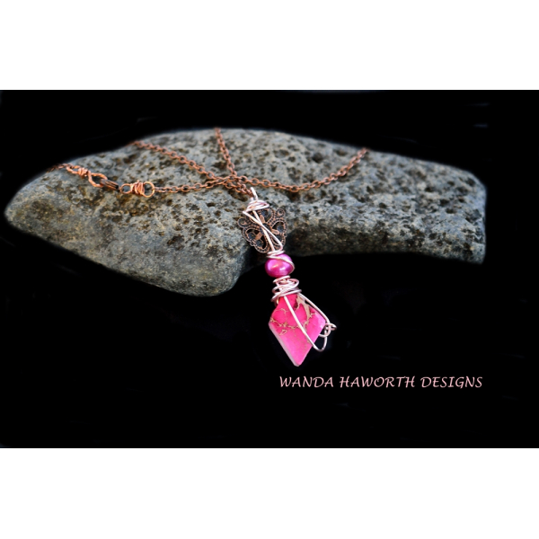 Pink agate pendant necklace