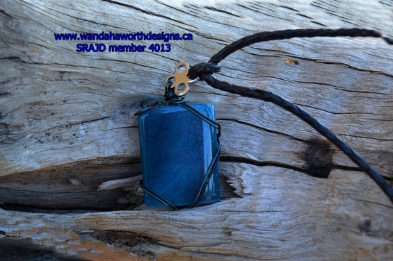 blue_agate_square_pendant_1.jpg