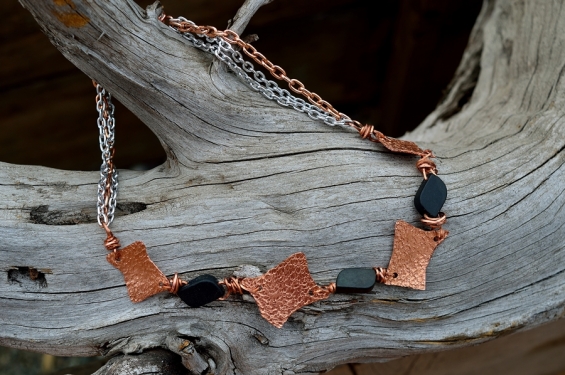 copper_and_onyx_necklace.jpg