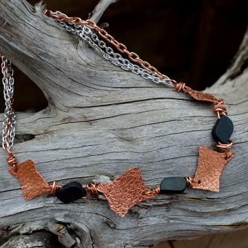 copper_and_onyx_necklace.jpg